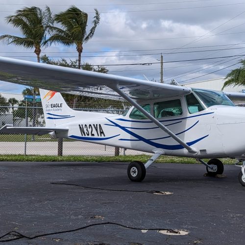 Cessna 172N Skyhawk N32YA